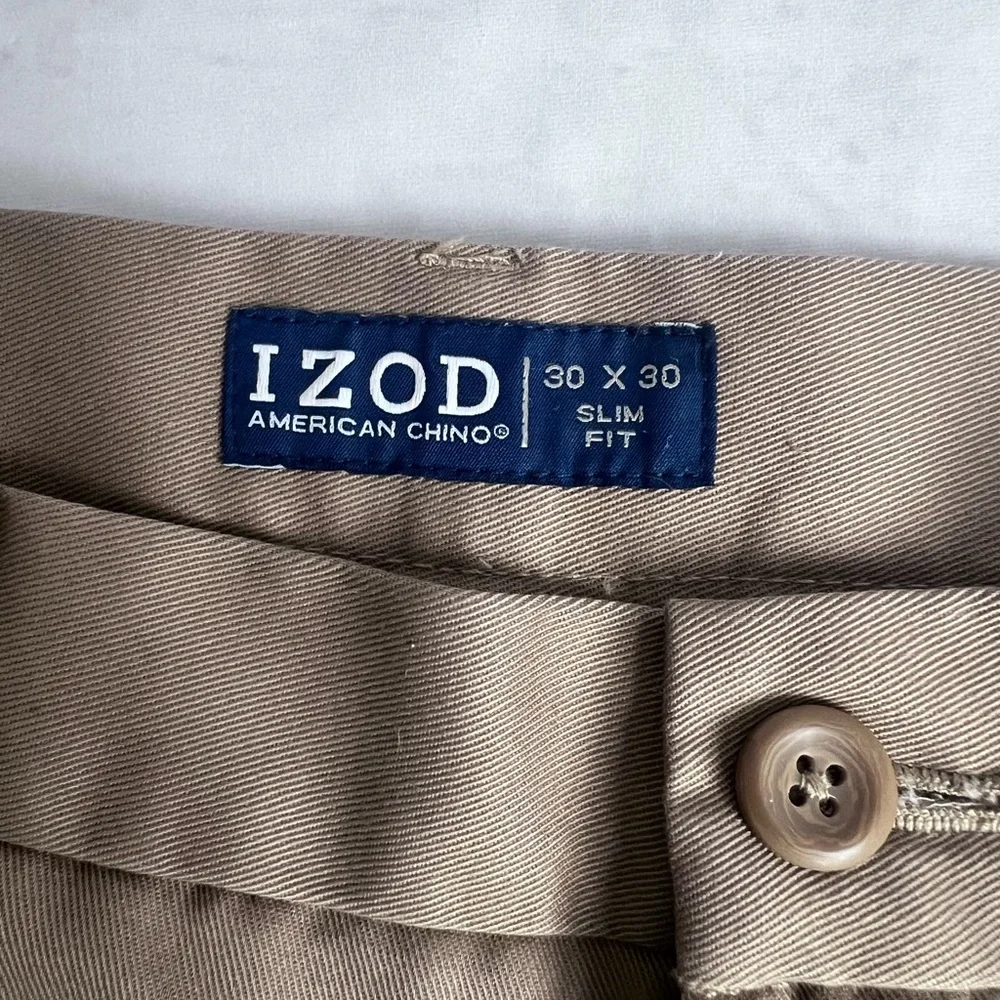 IZOD American Chino Khaki Slim Fit Men’s Pants - SZ: 30x30